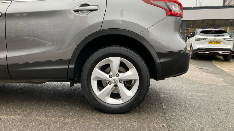 Nissan Qashqai 1.5 dCi 115 Acenta Premium 5dr Diesel Hatchback